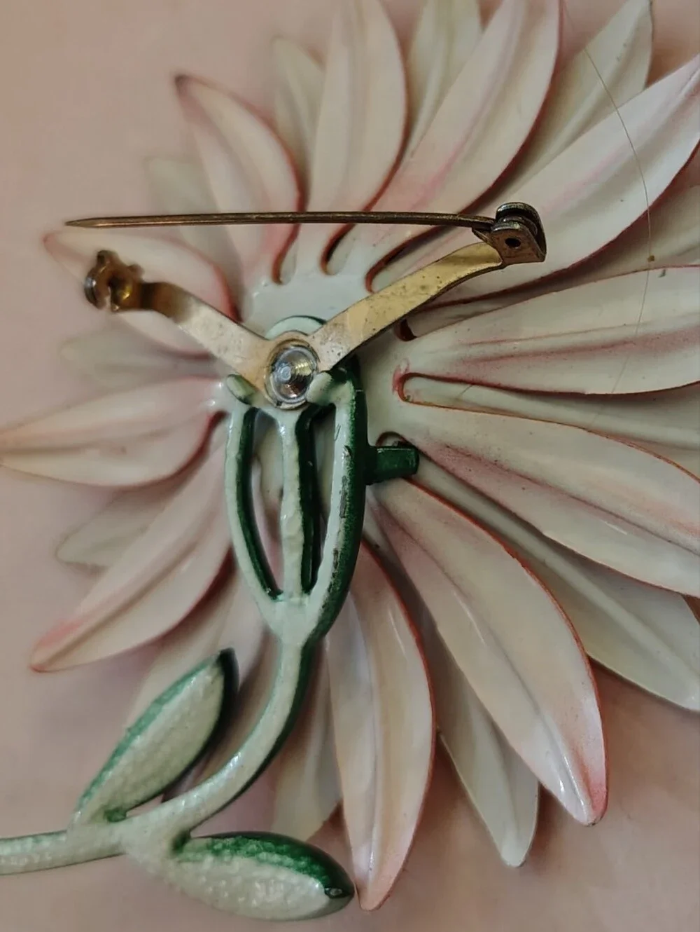 Vintage 1960s Coral Orange Enamel Daisy Flower Brooch Pin w/ Green Stem